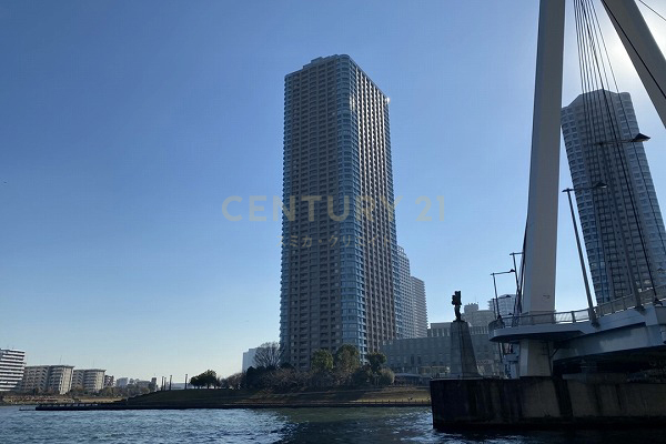 センチュリーパークタワー 建物外観（2021.12撮影）