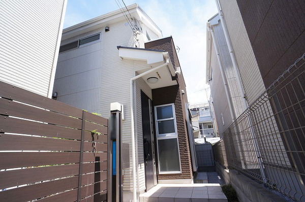 世田谷区深沢5丁目 中古戸建 外観(H30.6撮影)