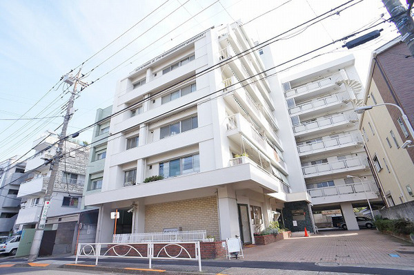 緑が丘マンション 外観
