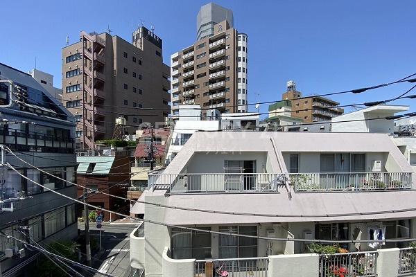 フリーディオ四谷三丁目 建物外観(2023.5撮影)