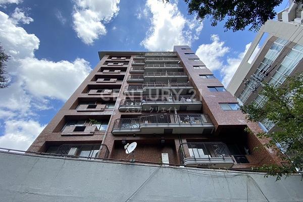 南青山高樹町ハイツ 建物外観(2023.8撮影)