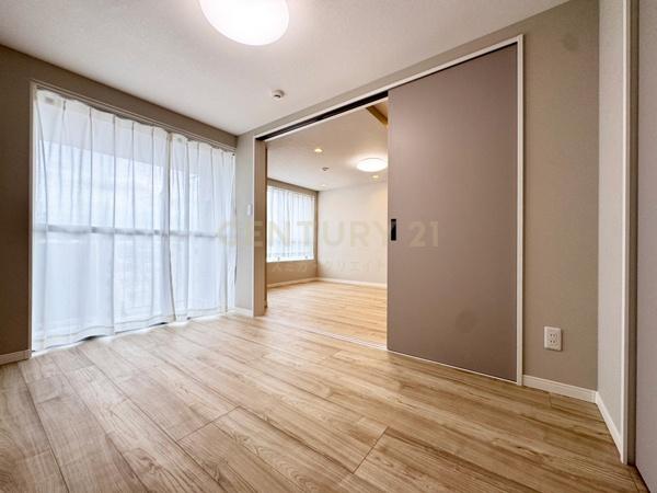 �����s���c�J��p��3���� 15-14�̒��Ã}���V�����̎q������