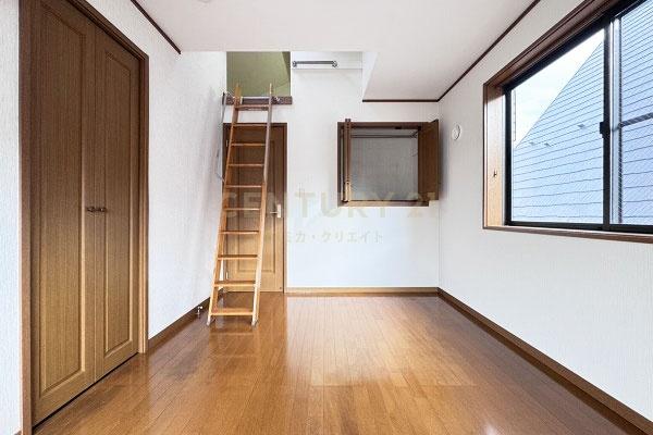 �����s�ڍ�����1���ڂ̒��È�ˌ��Ă̐Q��