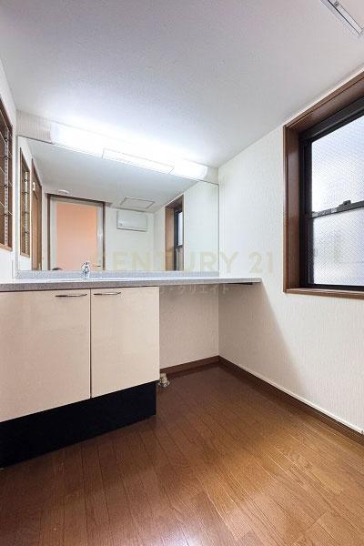 �����s�ڍ�����1���ڂ̒��È�ˌ��Ă̐��ʑ�E���ʏ�