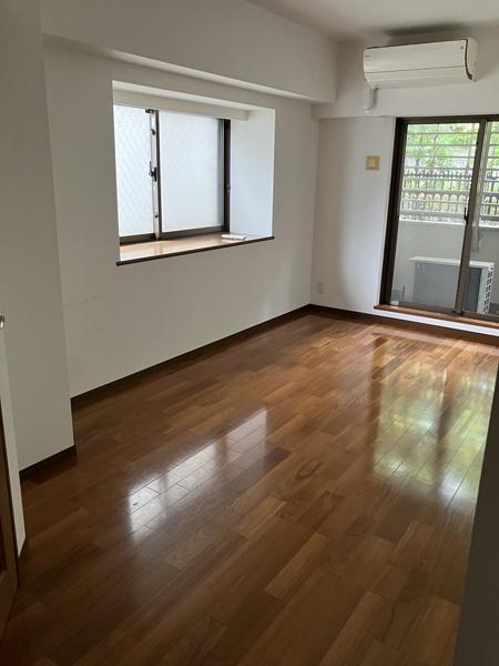 �����s�`�捂��4���� 11-29�̒��Ã}���V�����̐Q��