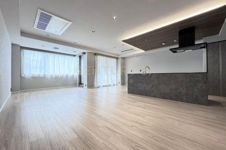 �����s���c�J��[��3���� 26-15�̒��Ã}���V�����̃��r���O