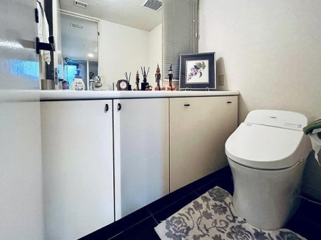 �����s�ڍ��撆��1���ڂ̒��È�ˌ��Ẵg�C��