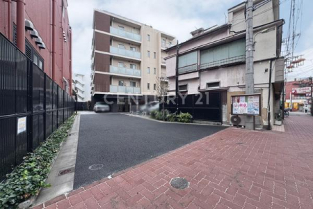 �����s��c����1���� 13-13�̒��Ã}���V�����̃G���g�����X