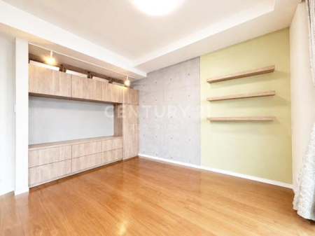 �����s���c�J����1���� 6-6�̒��Ã}���V�����̃��r���O