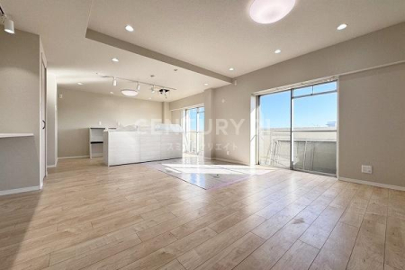 �����s���c�J��o��1���� 37-10�̒��Ã}���V�����̃��r���O