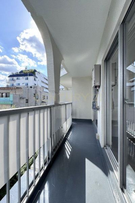 �����s�a�J���X��4���� 23-5�̒��Ã}���V�����̃o���R�j�[