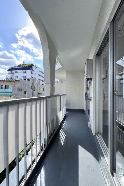 �����s�a�J���X��4���� 23-5�̒��Ã}���V�����̃o���R�j�[