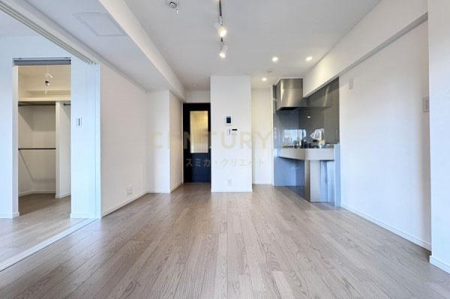 �����s�a�J���X��4���� 23-5�̒��Ã}���V�����̃��r���O