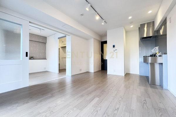 �����s�a�J���X��4���� 23-5�̒��Ã}���V�����̃��r���O