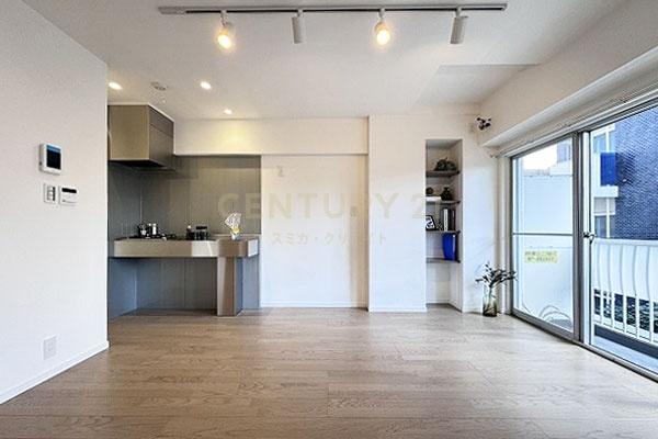 �����s�a�J���X��4���� 23-5�̒��Ã}���V�����̃��r���O