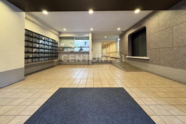 �����s�`��ԍ�6���� 19-11�̒��Ã}���V�����̃G���g�����X