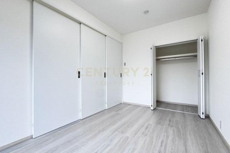 �����s���c�J���p��1���� 25-12�̒��Ã}���V�����̎q������