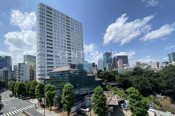 青山ザ・タワー 建物外観(2023.7撮影)