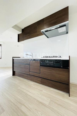 �����s���c�J����u4���� 26-10�̒��Ã}���V�����̃L�b�`��