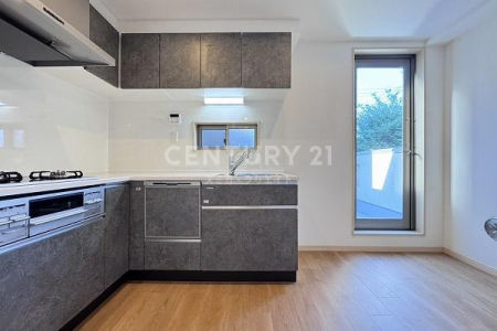 �����s�ڍ��撆��1���ڂ̒��È�ˌ��ẴL�b�`��