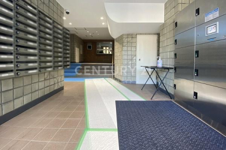 �����s���c�J��o��1���� 28-4�̒��Ã}���V�����̃G���g�����X