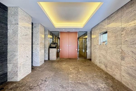 �����s���c�J���c3���� 18-5�̒��Ã}���V�����̃G���g�����X