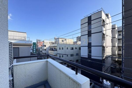 �����s��c���X�k6���� 17-15�̒��Ã}���V�����̃o���R�j�[