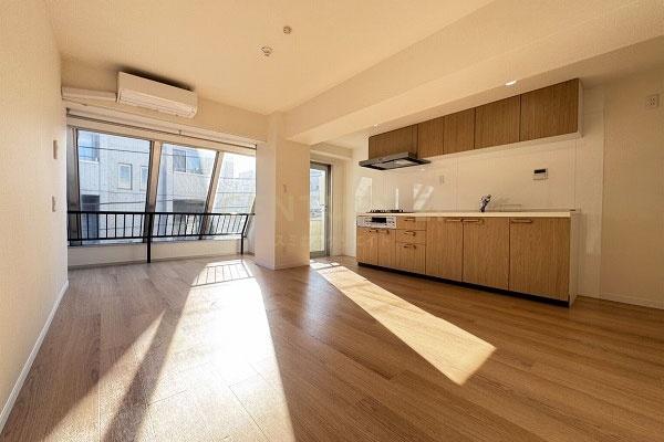 �����s��c���X�k6���� 17-15�̒��Ã}���V�����̃��r���O