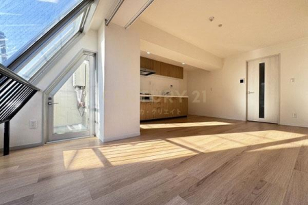 �����s��c���X�k6���� 17-15�̒��Ã}���V�����̃��r���O