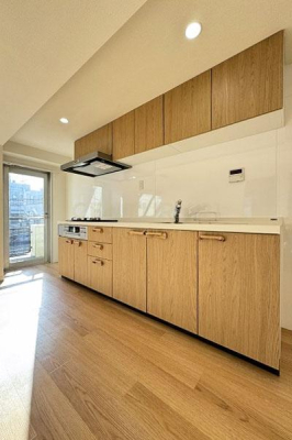 �����s��c���X�k6���� 17-15�̒��Ã}���V�����̃L�b�`��