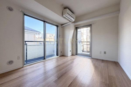 �����s��c���X�k6���� 17-15�̒��Ã}���V�����̐Q��