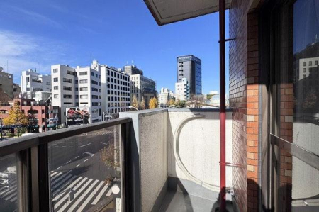 �����s�a�J��_�{�O2���� 34-20�̒��Ã}���V�����̃o���R�j�[