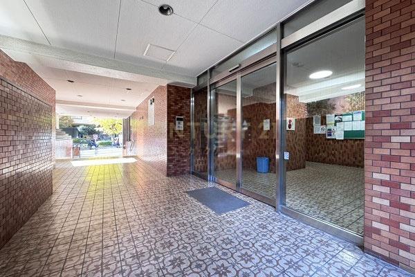 �����s�a�J��_�{�O2���� 34-20�̒��Ã}���V�����̃G���g�����X