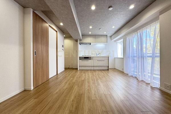 �����s�a�J��_�{�O2���� 34-20�̒��Ã}���V�����̃��r���O