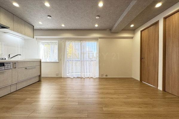 �����s�a�J��_�{�O2���� 34-20�̒��Ã}���V�����̃��r���O