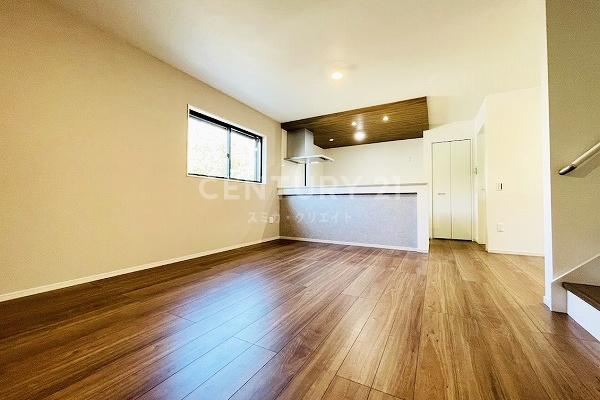 �����s���c�J��쑽��9���ڂ̐V�z��ˌ��Ẵ��r���O