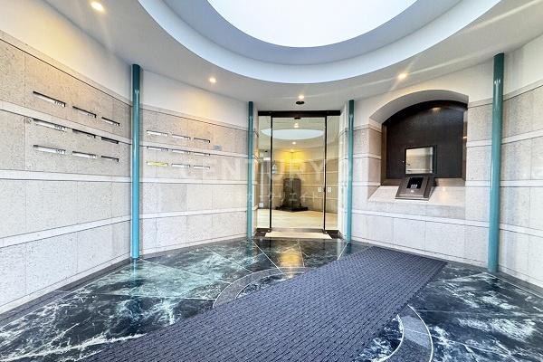 �����s��c��R��3���� 43-2�̒��Ã}���V�����̃G���g�����X