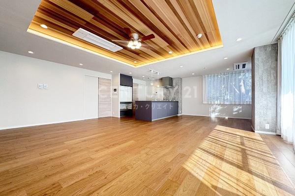 �����s��c��R��3���� 43-2�̒��Ã}���V�����̃��r���O