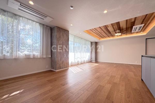 �����s��c��R��3���� 43-2�̒��Ã}���V�����̃��r���O