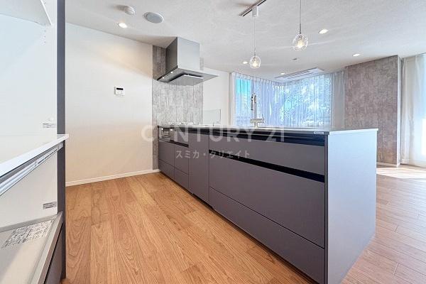 �����s��c��R��3���� 43-2�̒��Ã}���V�����̃L�b�`��