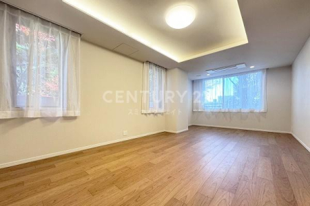 �����s��c��R��3���� 43-2�̒��Ã}���V�����̐Q��