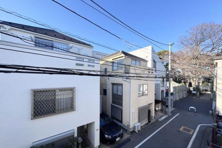 �����s���c�J�扺�n4���ڂ̐V�z��ˌ��Ă̏Z�˂���̒��]�ʐ^