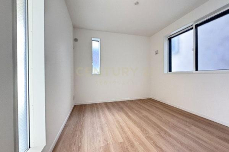 �����s���c�J�扺�n4���ڂ̐V�z��ˌ��Ă̐Q��