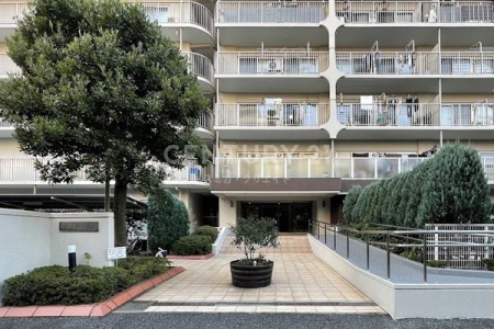 �����s��c�撇�Z��1���� 6-23�̒��Ã}���V�����̃G���g�����X