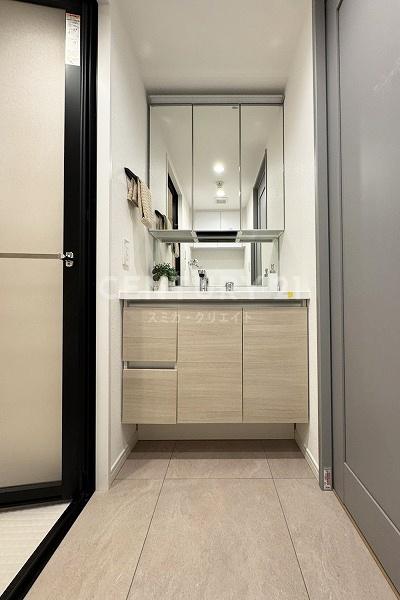 �����s��c���r��5���� 5-9�̒��Ã}���V�����̐��ʑ�E���ʏ�