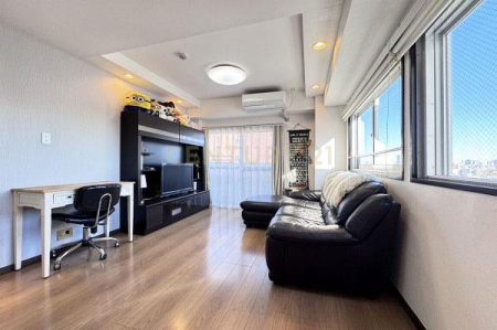 �����s���c�J��r�K2���� 35-9�̒��Ã}���V�����̃��r���O