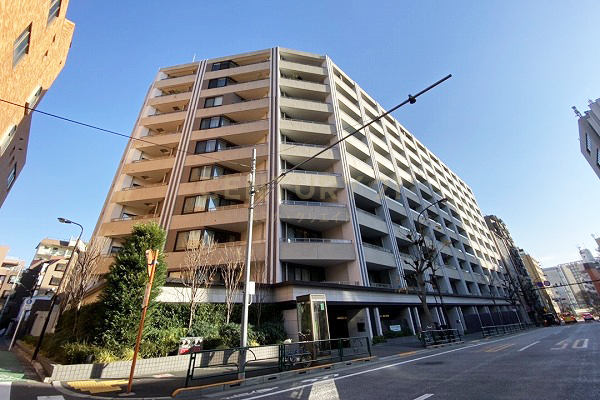 マジェスティハウス新宿御苑パークナード 建物外観(2021.1撮影)