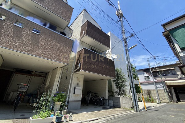 「大森町」 築浅一戸建て 建物外観(2022.6撮影)