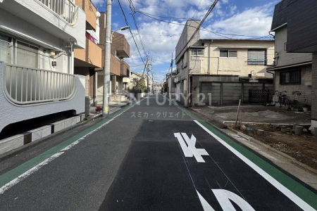 �����s��c���v����2���ڂ̐V�z��ˌ��Ă̑O�ʓ��H�܂ތ��n�ʐ^