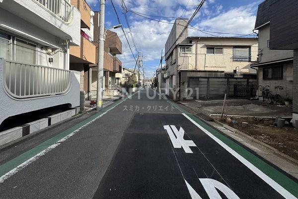 �����s��c���v����2���ڂ̐V�z��ˌ��Ă̑O�ʓ��H�܂ތ��n�ʐ^